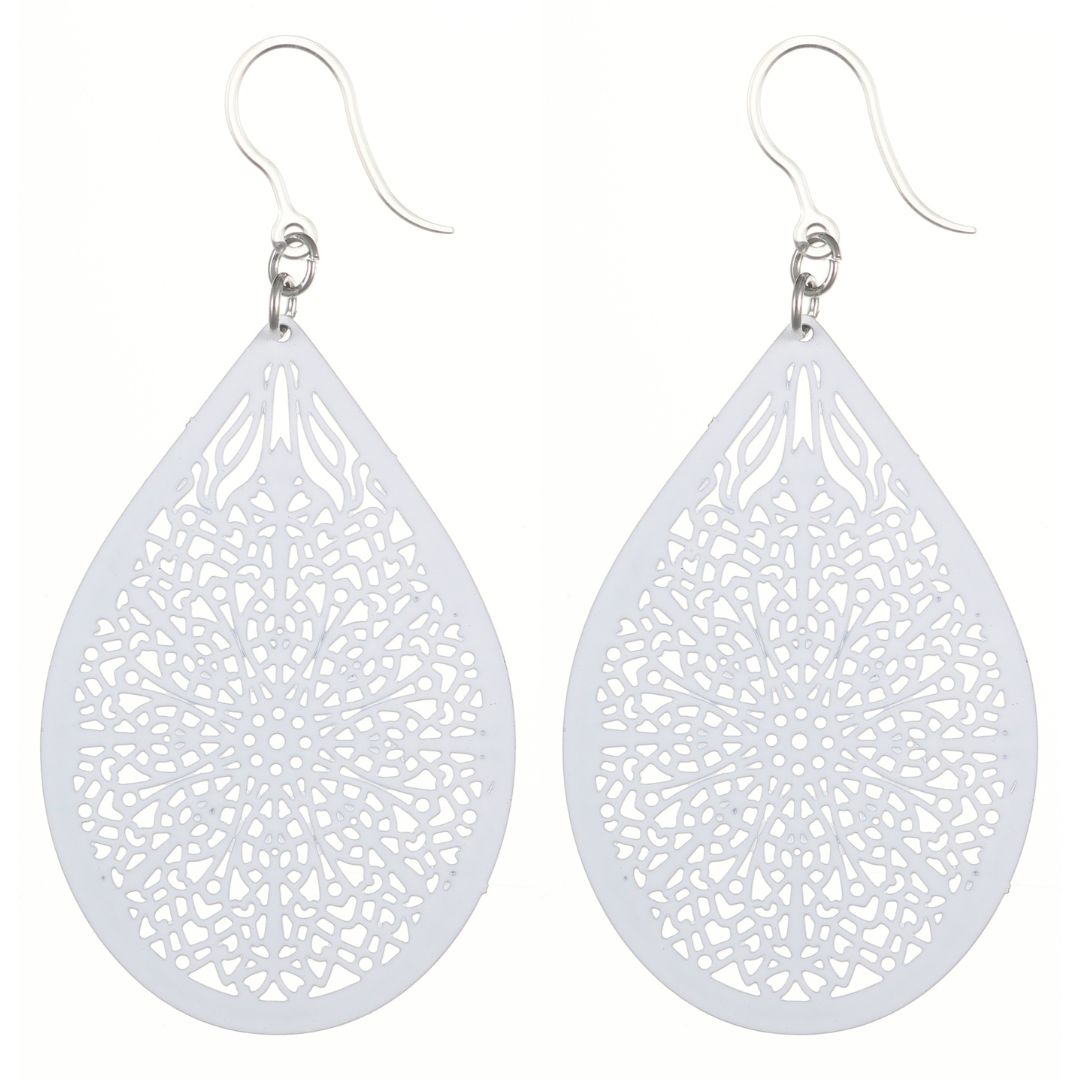 https://earringsbyemma.com/cdn/shop/files/16White_1800x1800.jpg?v=1698775933