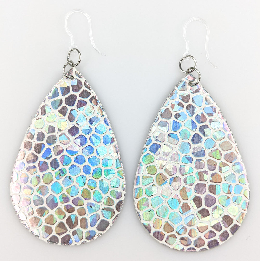 Shiny Stone Pattern Earrings (Teardrop Dangles) - silver