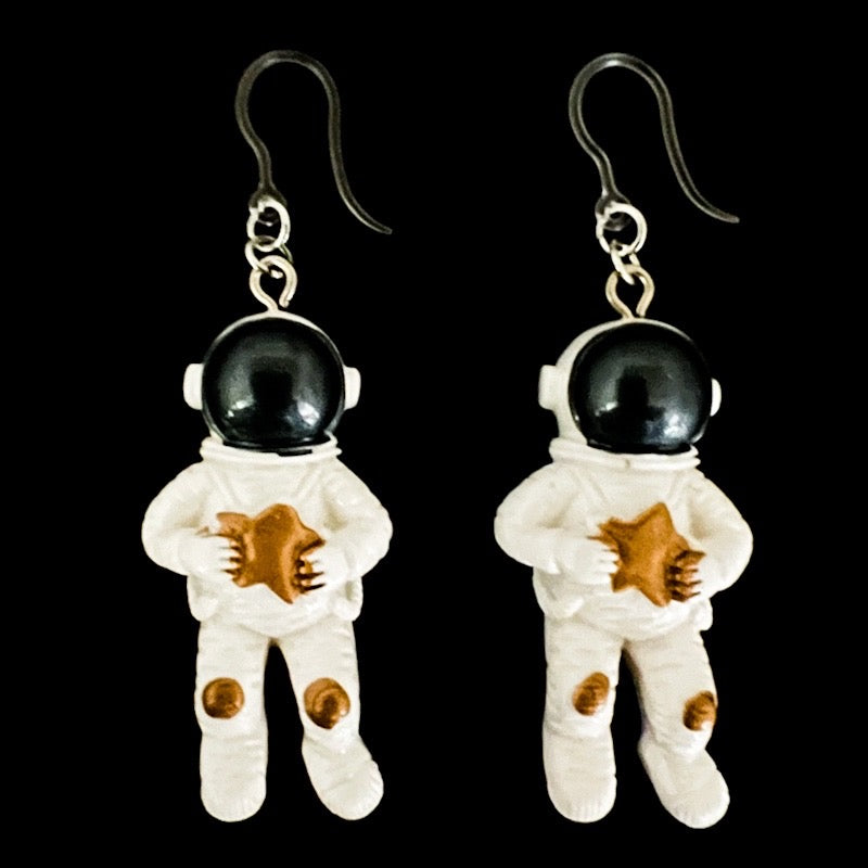 Exaggerated Astronaut Star Earrings (Dangles)